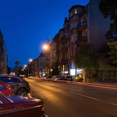 Aparthotel 1 Night In - Matejki Poznań