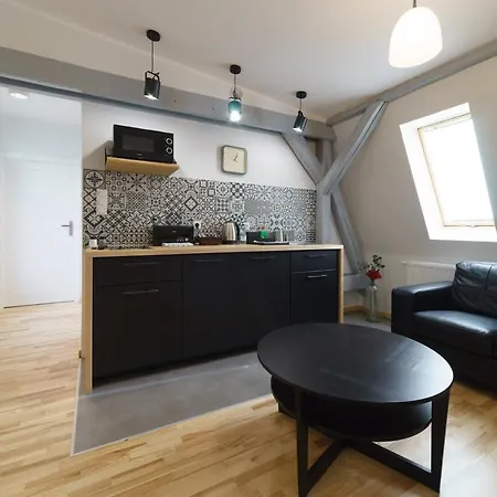 1 Night In - Matejki Aparthotel Poznań