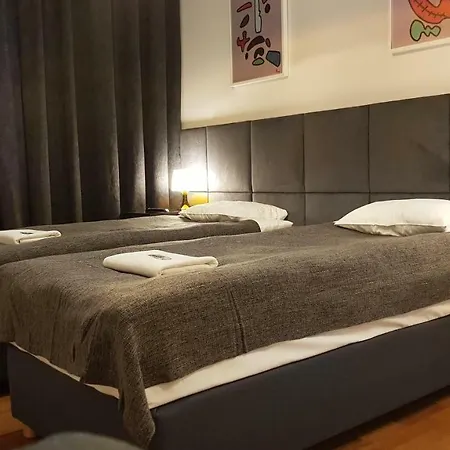 1 Night In - Matejki شقة فندقية