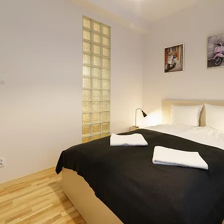 1 Night In - Matejki